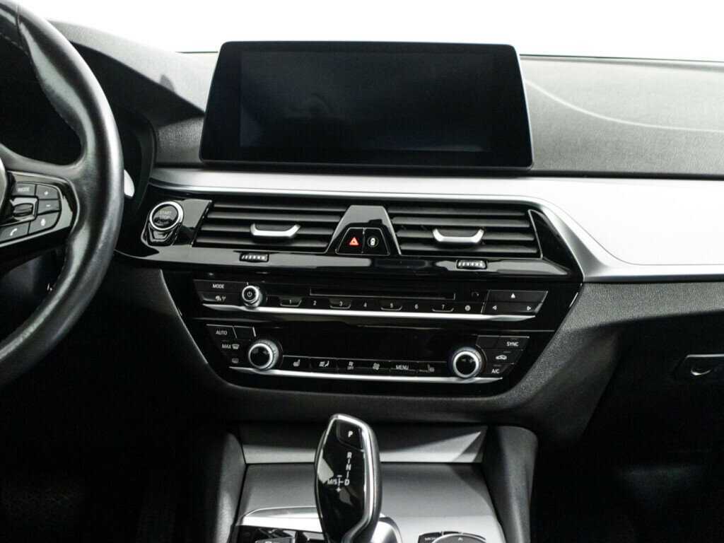 Б/У БМВ 5 серии 2018 года. Фото: #13