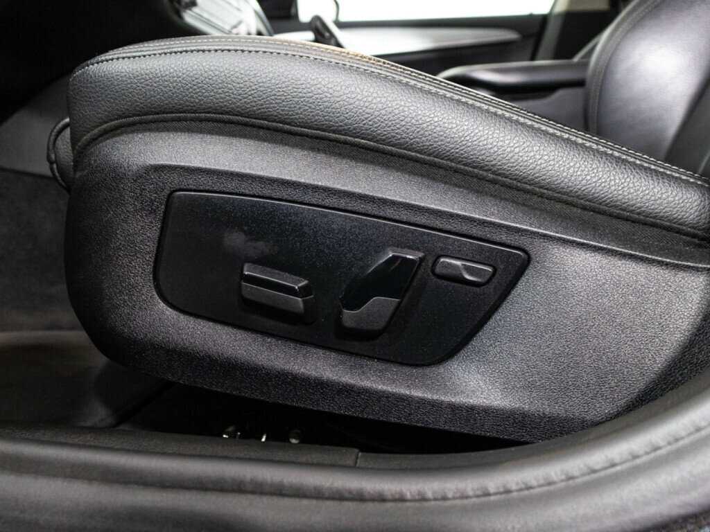 Б/У БМВ 5 серии 2018 года. Фото: #24