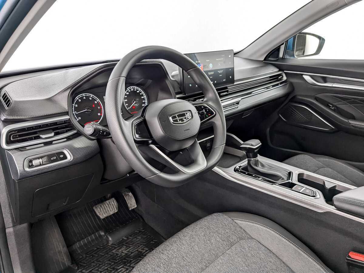 Б/У Джили Эмгранд 2023 года. Фото: #15