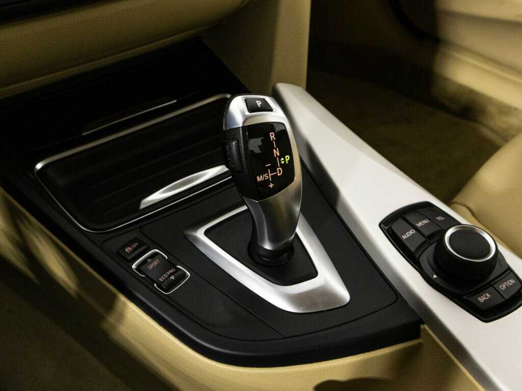 Б/У БМВ 3 серии 2013 года. Фото: #16