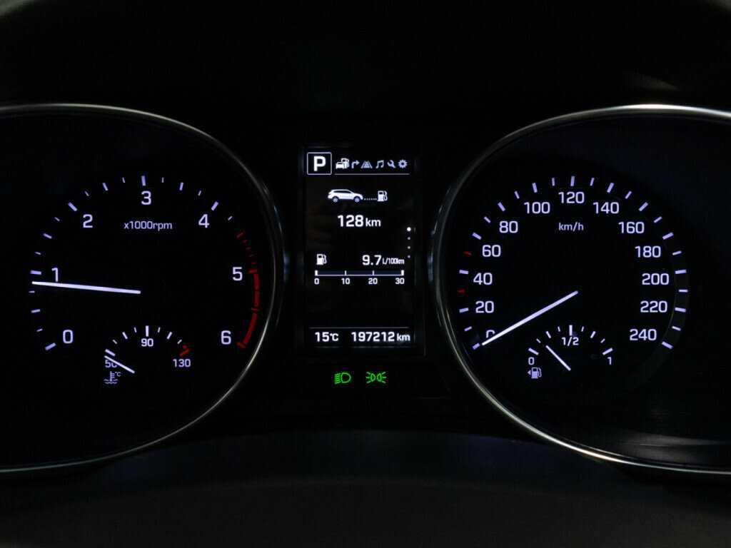 Б/У Хендай Санта Фе 2018 года. Фото: #10