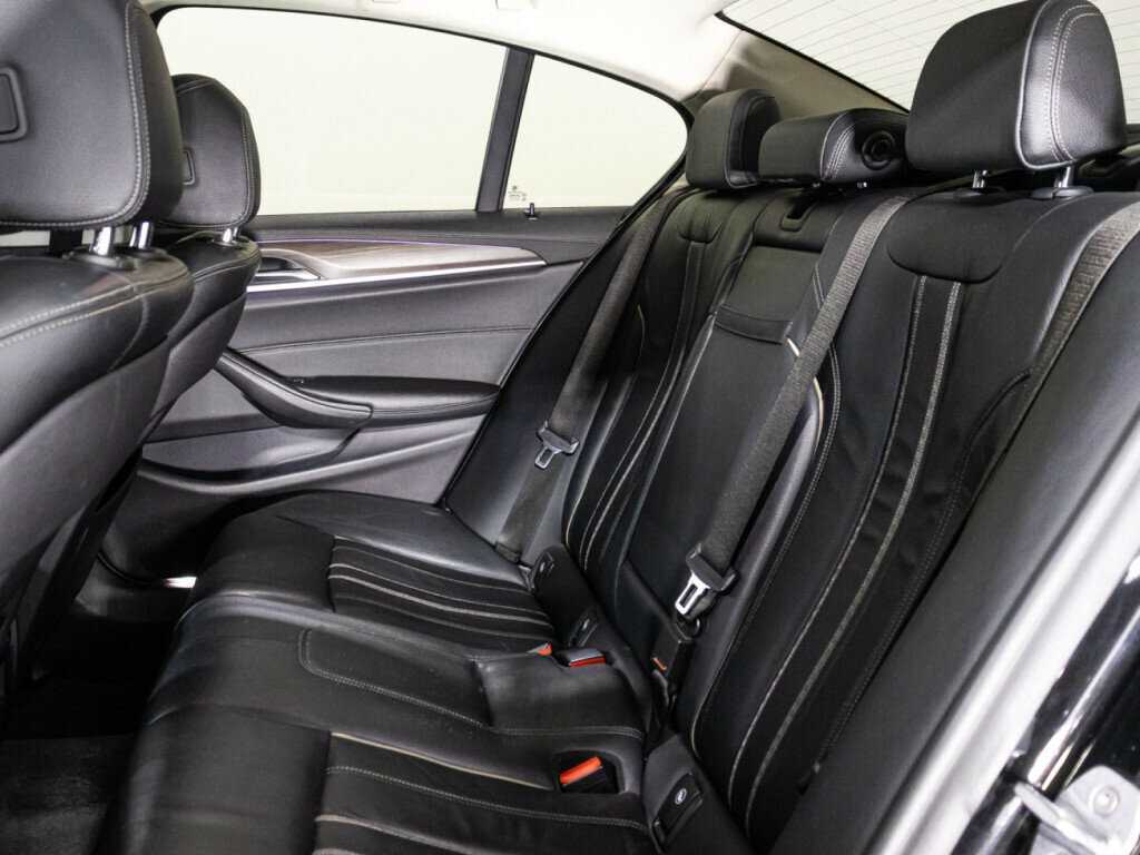 Б/У БМВ 5 серии 2017 года. Фото: #9