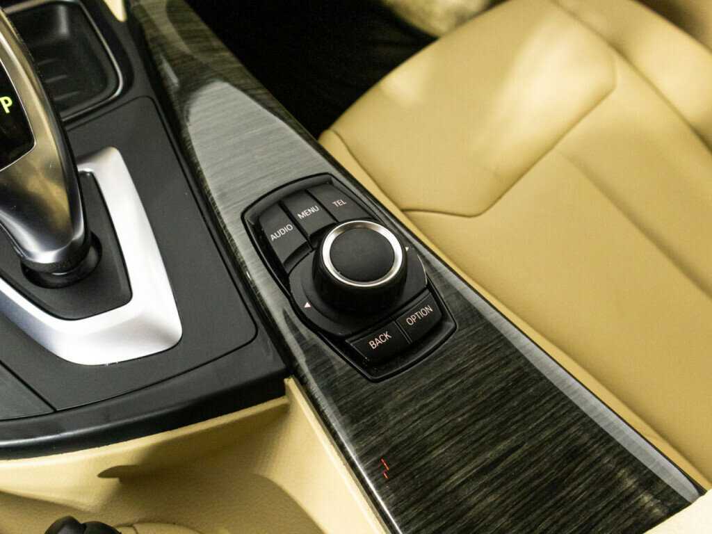 Б/У БМВ 3 серии 2012 года. Фото: #16