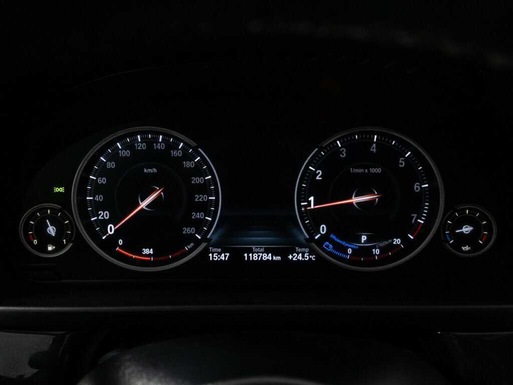 Б/У БМВ 5 серии 2016 года. Фото: #11