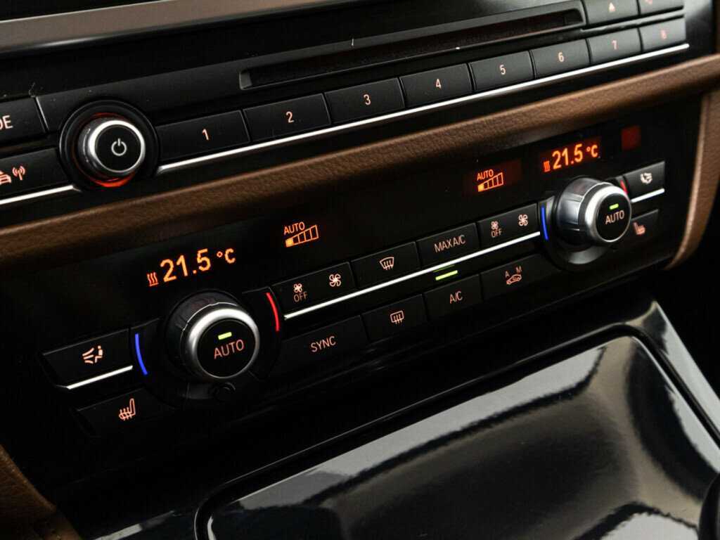 Б/У БМВ 5 серии 2016 года. Фото: #16