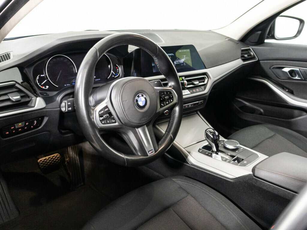 Б/У БМВ 3 серии 2019 года. Фото: #10