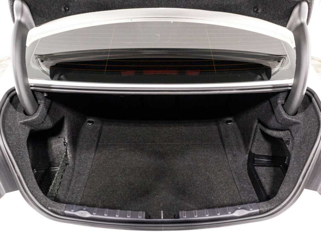 Б/У БМВ 3 серии 2018 года. Фото: #14