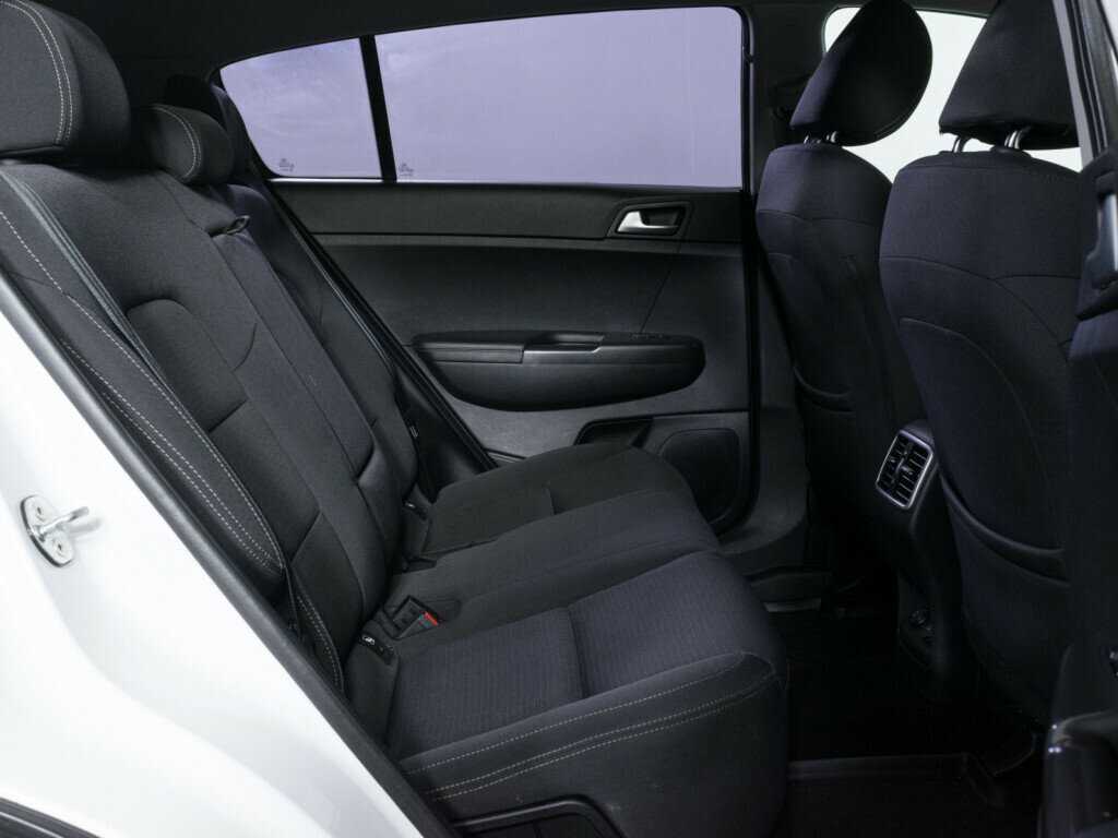 Б/У Киа Спортейдж 2017 года. Фото: #9