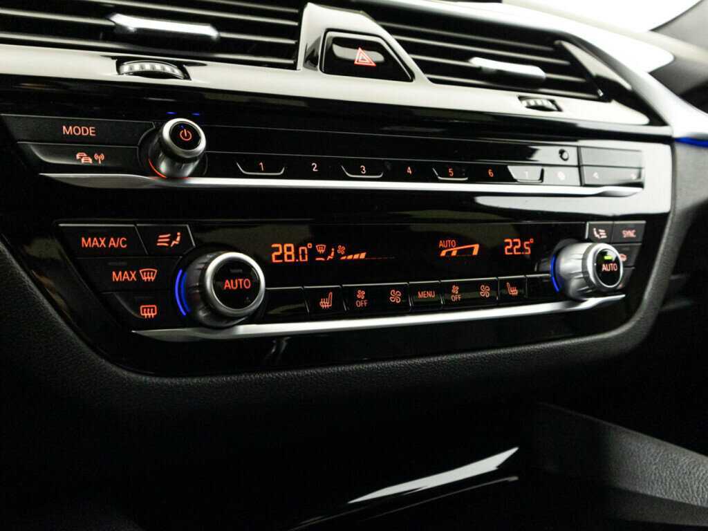 Б/У БМВ 5 серии 2017 года. Фото: #18