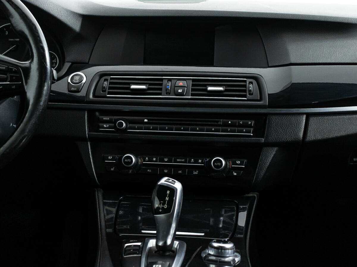 Б/У БМВ 5 серии 2012 года. Фото: #13