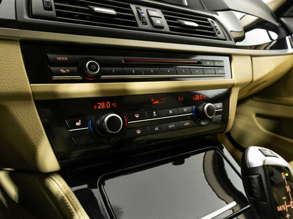 Б/У БМВ 5 серии 2014 года. Фото: #16