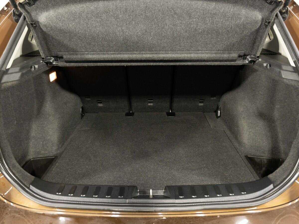 Б/У БМВ Икс1 2013 года. Фото: #22