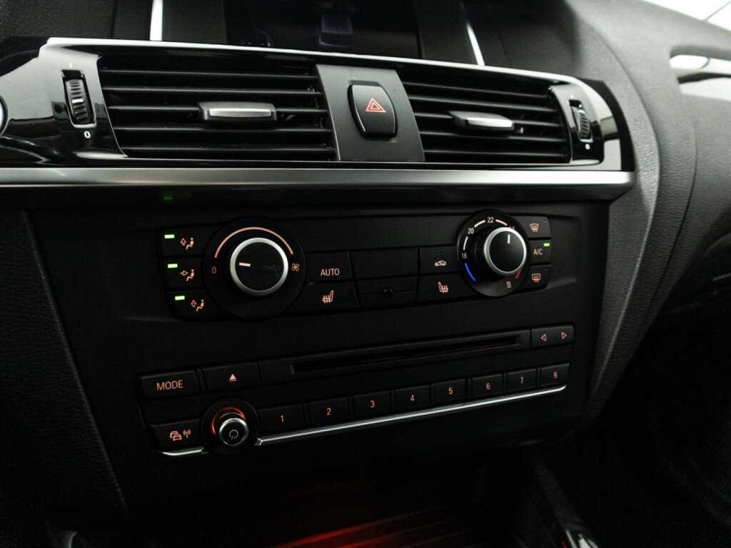 Б/У БМВ Икс3 2016 года. Фото: #17