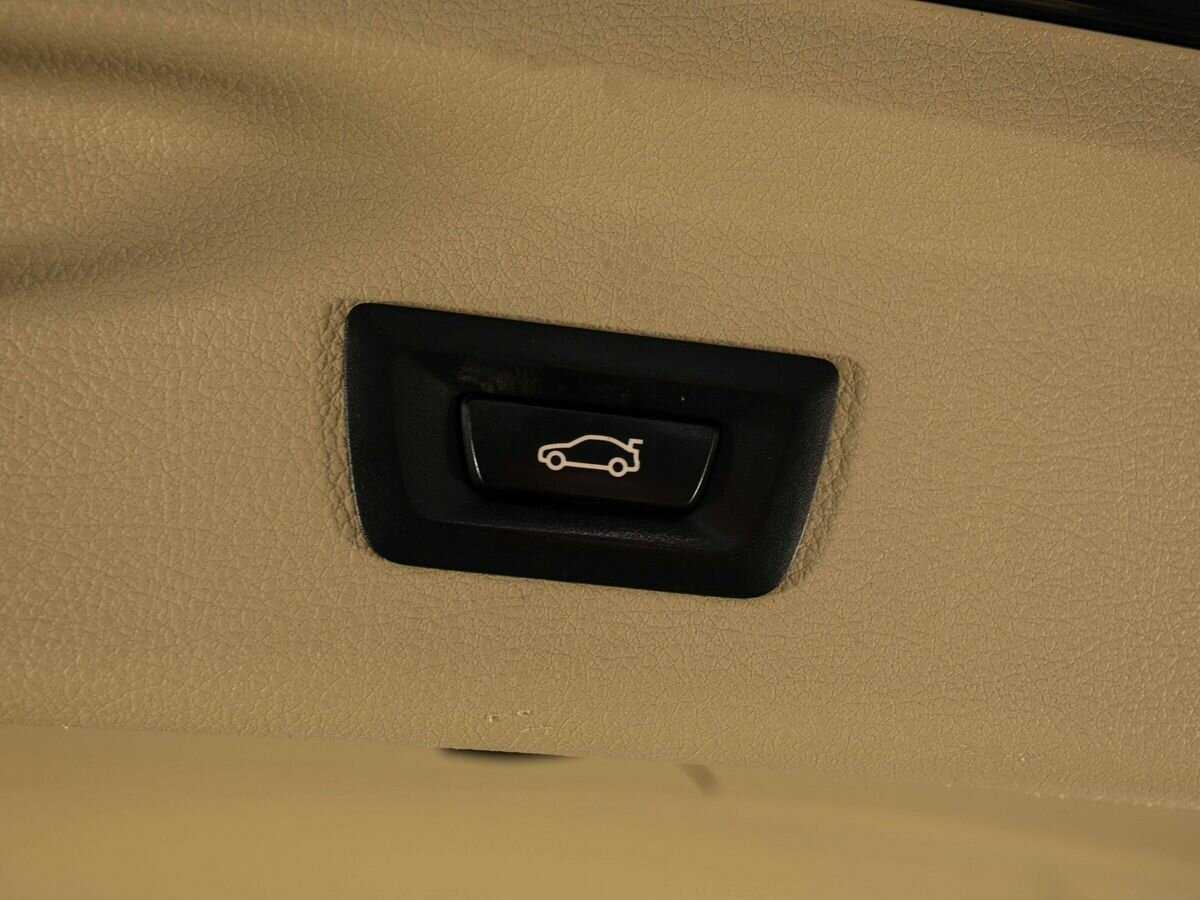 Б/У БМВ 3 серии 2013 года. Фото: #22