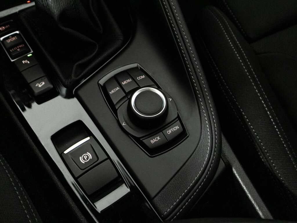 Б/У БМВ Икс1 2018 года. Фото: #17