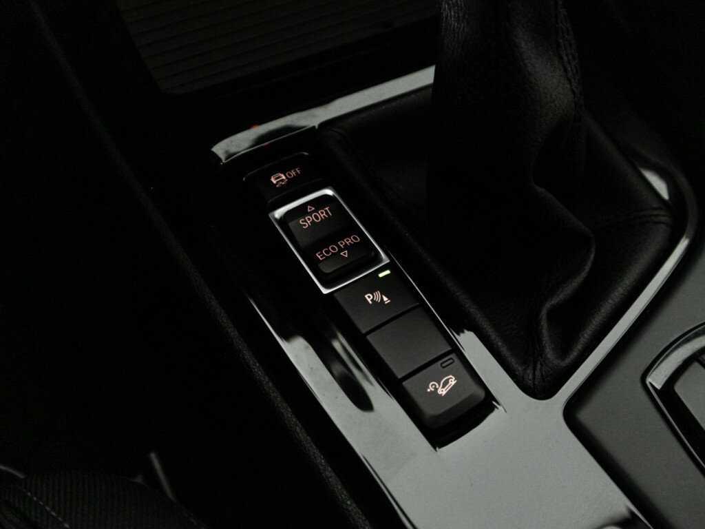 Б/У БМВ Икс1 2018 года. Фото: #18