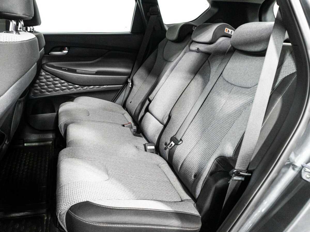 Б/У Хендай Санта Фе 2019 года. Фото: #9