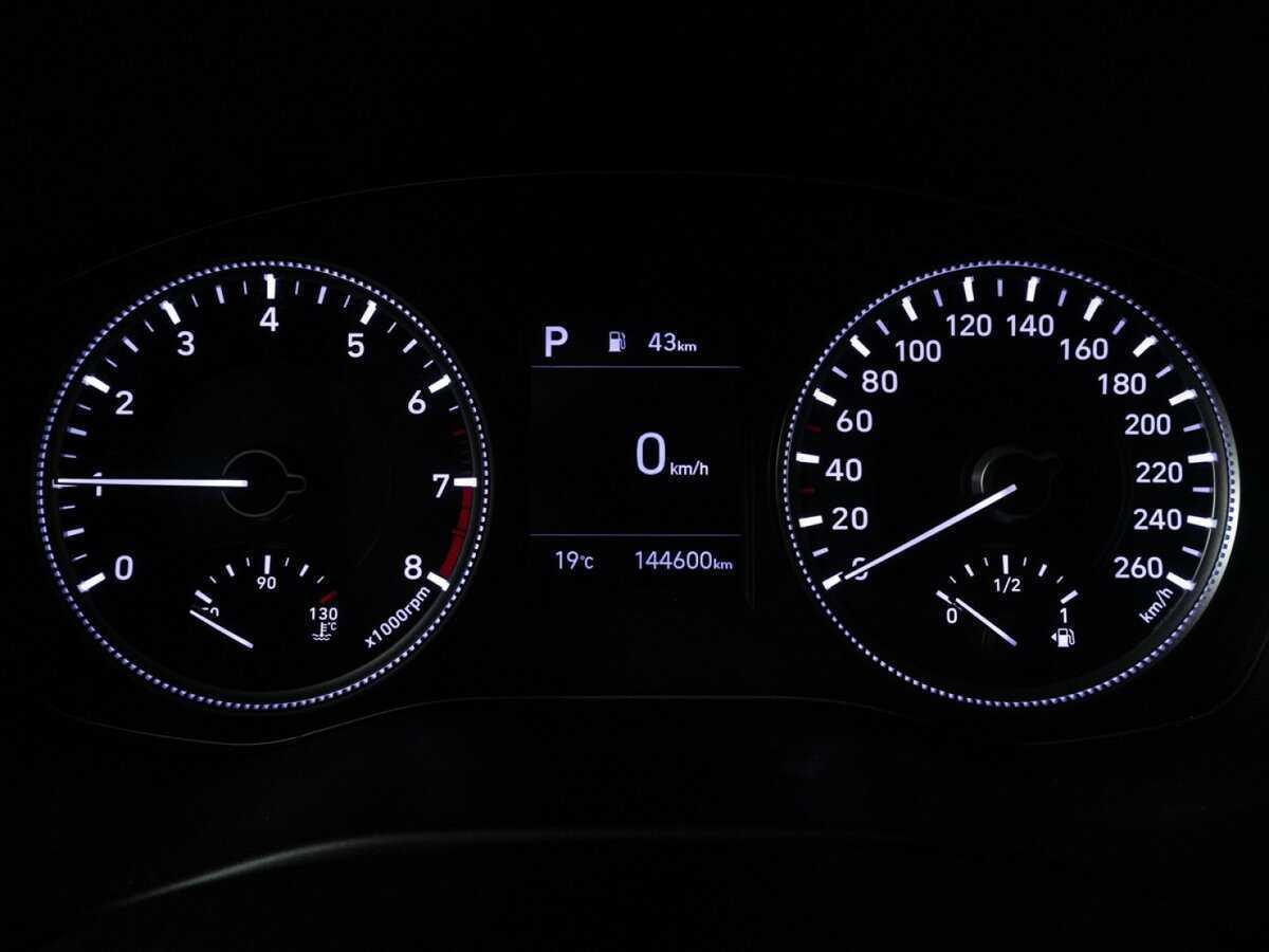 Б/У Хендай Санта Фе 2019 года. Фото: #11