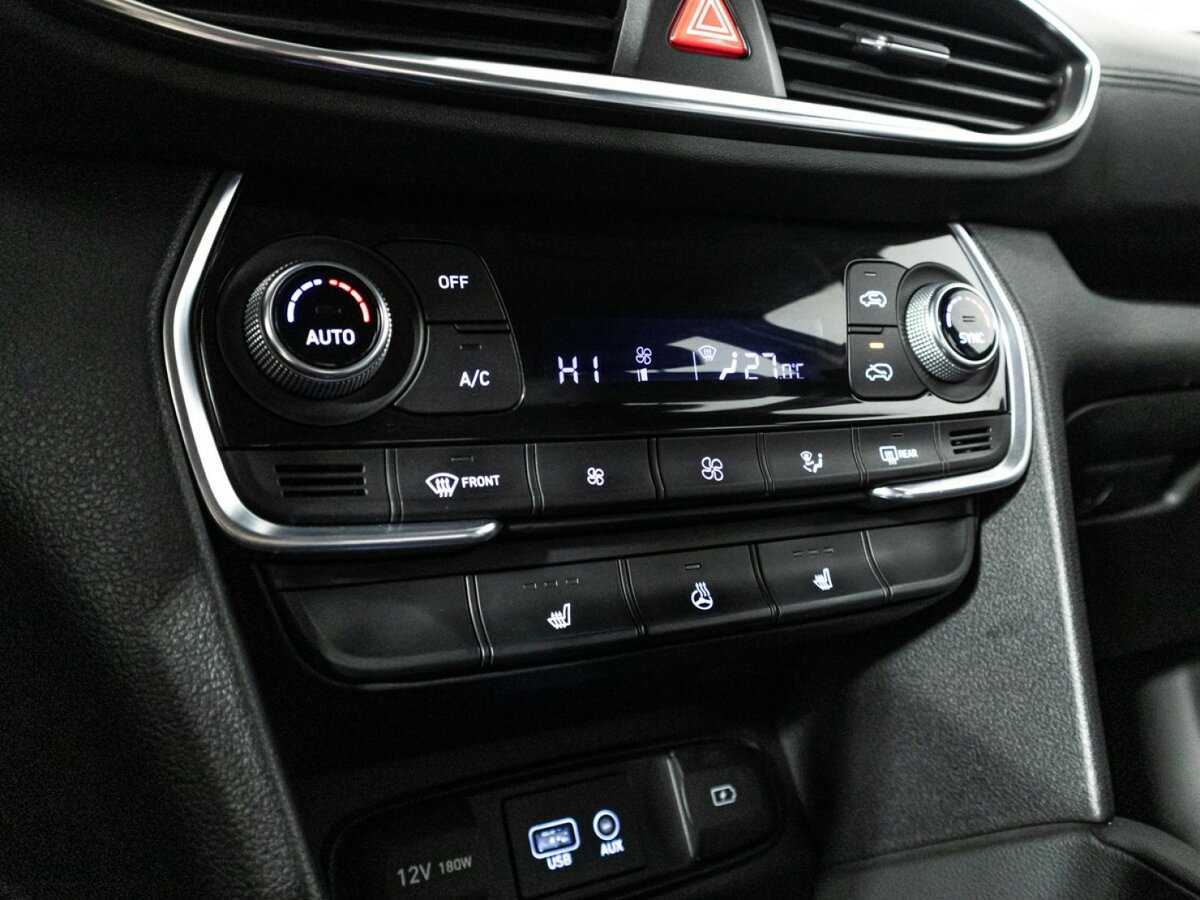 Б/У Хендай Санта Фе 2019 года. Фото: #14