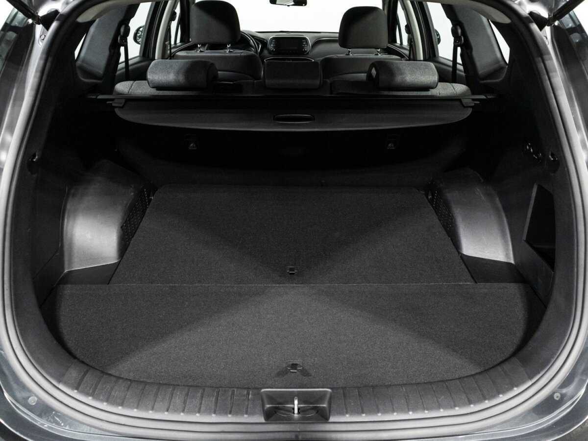 Б/У Хендай Санта Фе 2019 года. Фото: #17