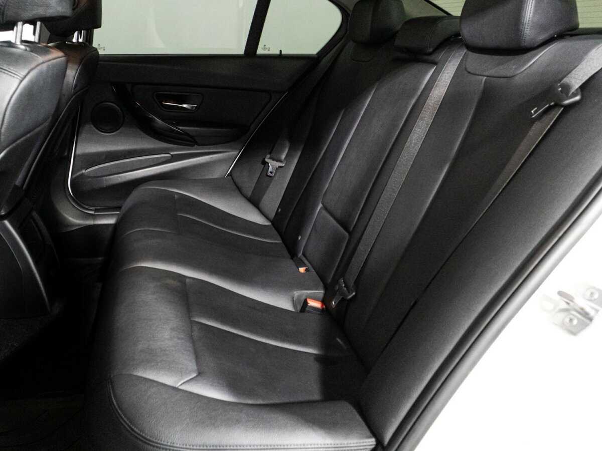 Б/У БМВ 3 серии 2013 года. Фото: #9