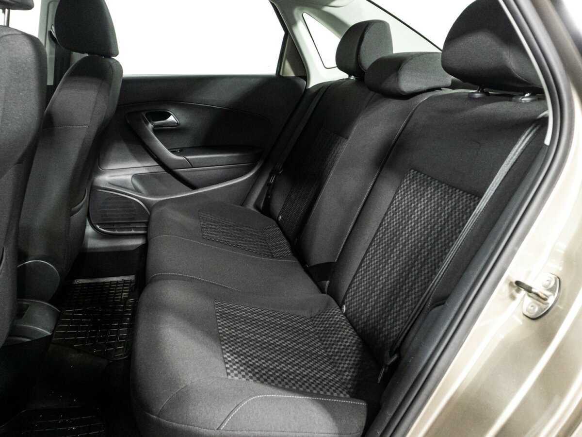 Б/У Фольксваген Поло 2017 года. Фото: #9