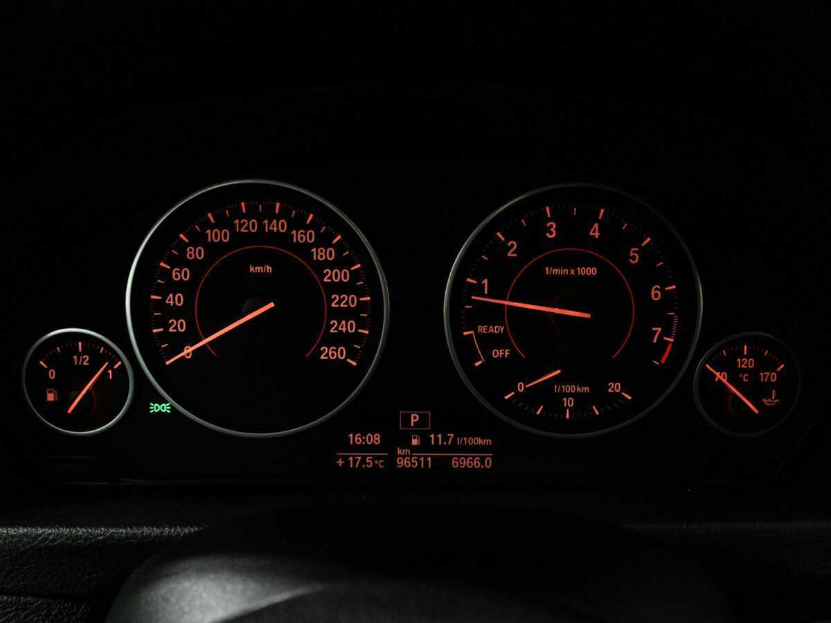 Б/У БМВ 3 серии 2014 года. Фото: #11