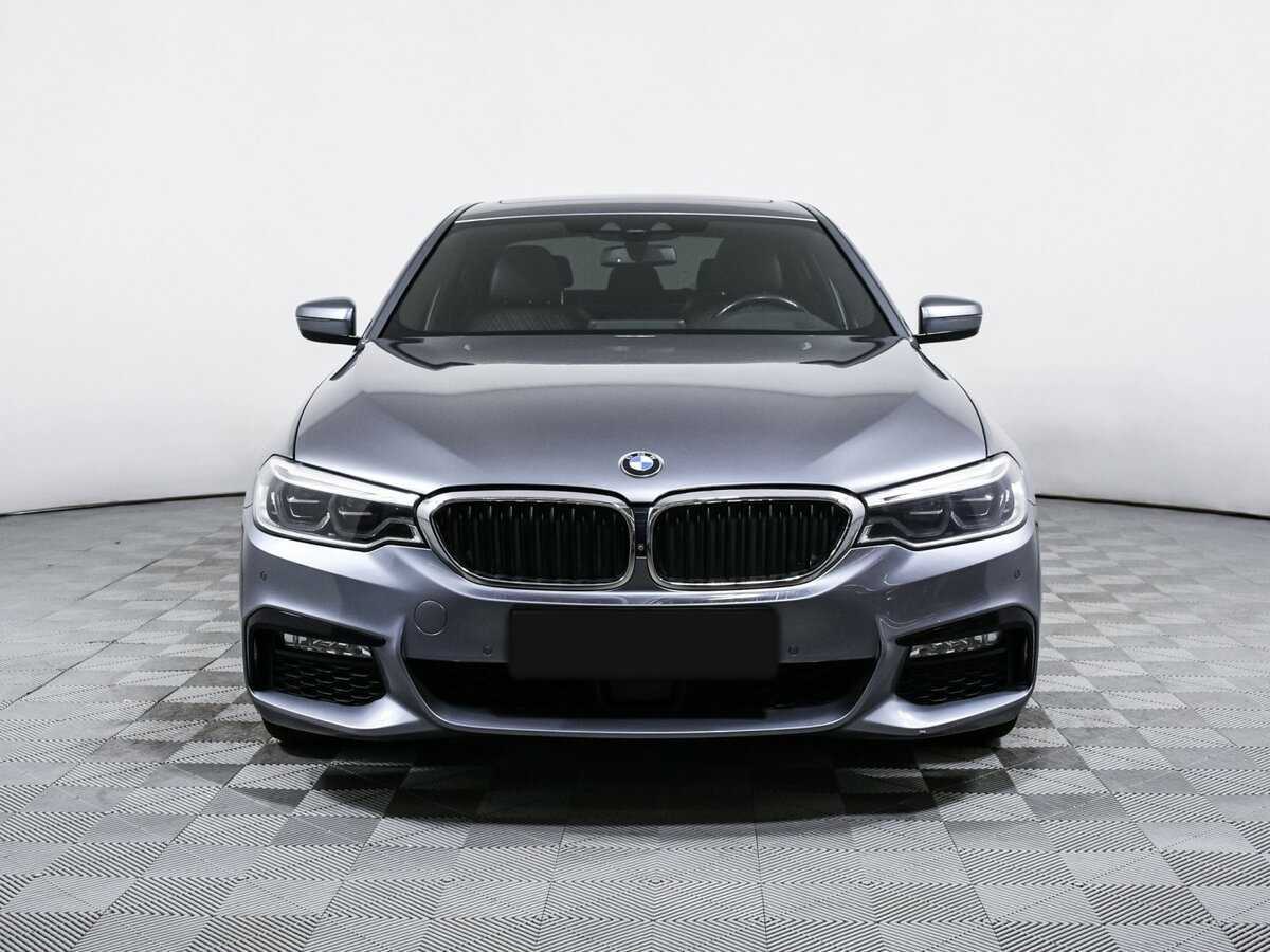 Б/У БМВ 5 серии 2017 года. Фото: #1