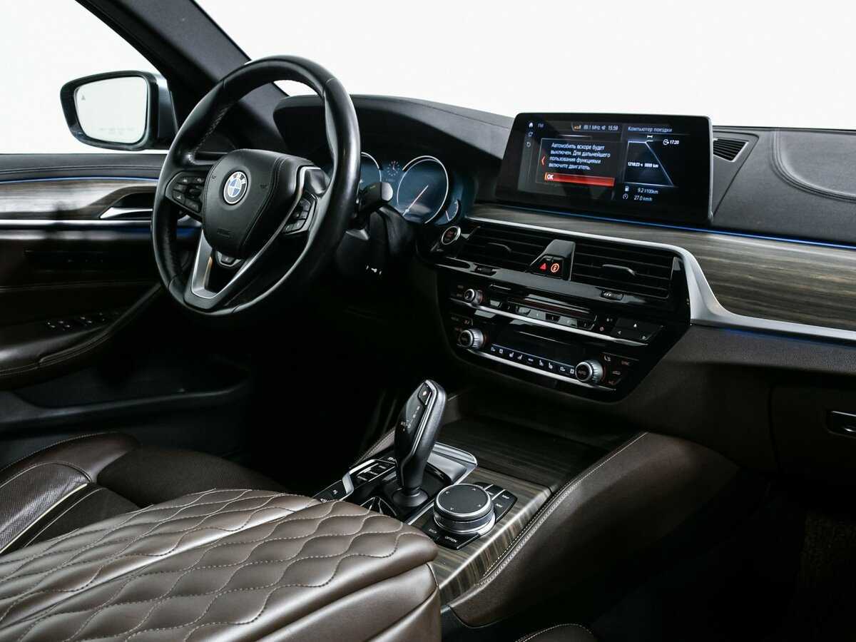 Б/У БМВ 5 серии 2017 года. Фото: #8