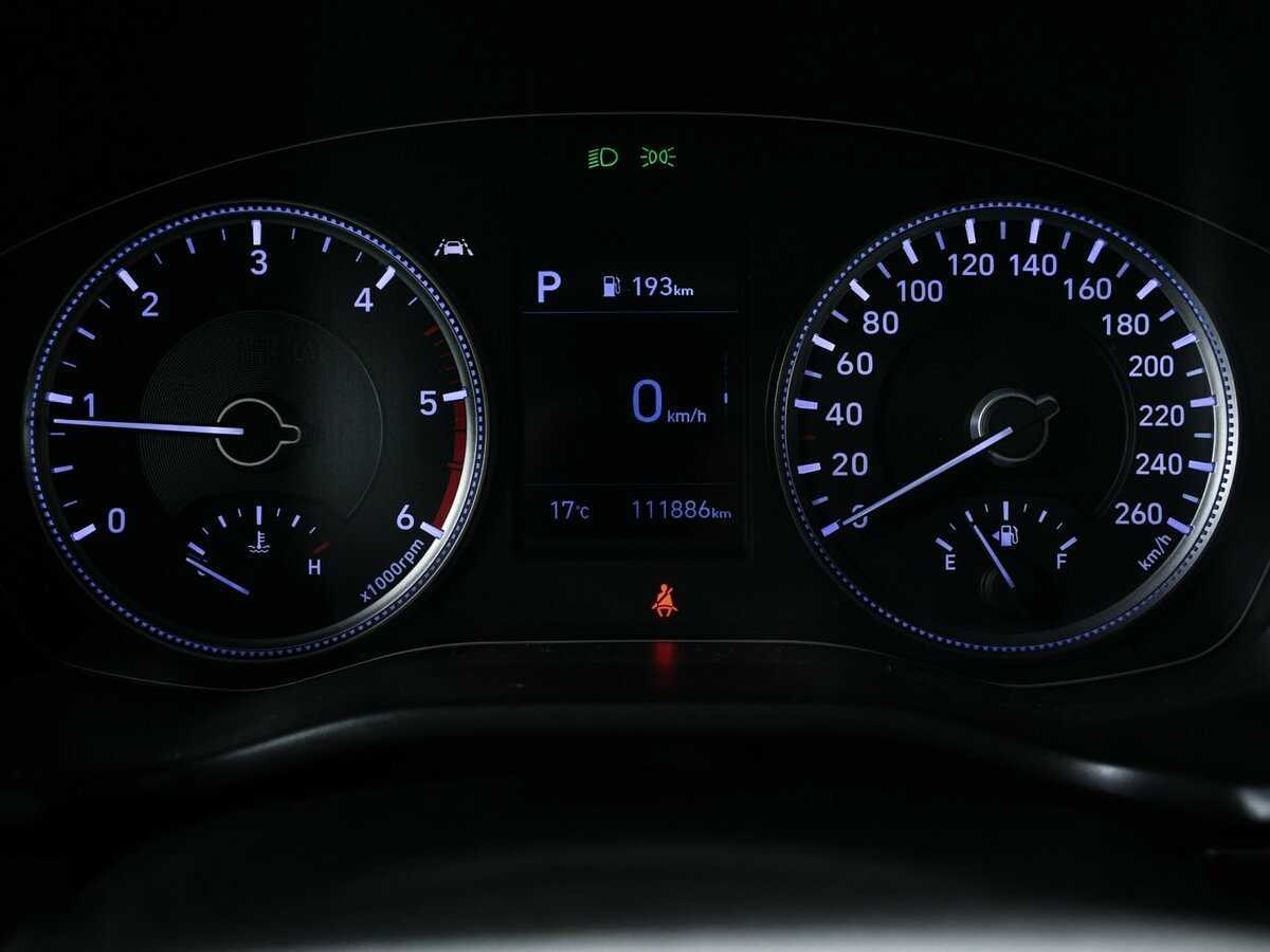 Б/У Хендай Санта Фе 2018 года. Фото: #9