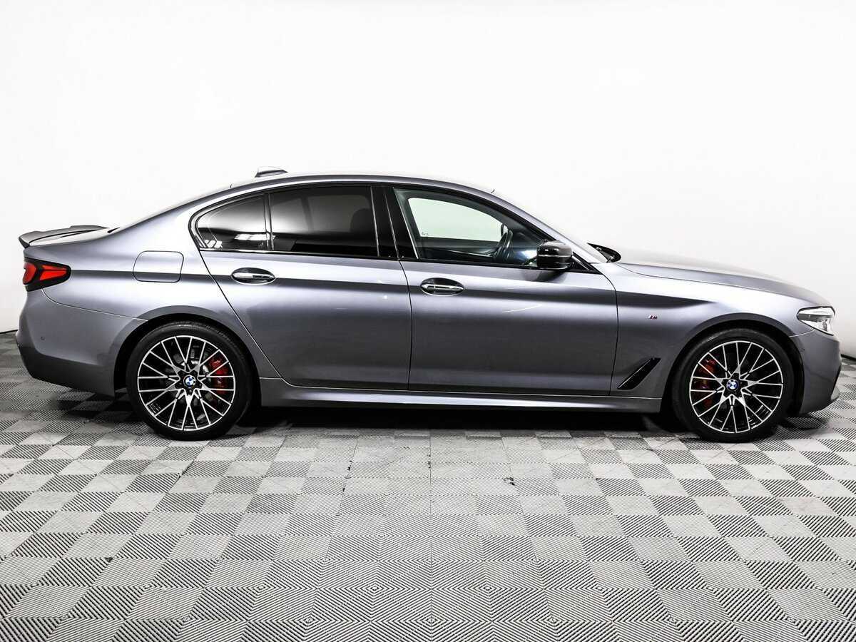 Б/У БМВ 5 серии 2018 года. Фото: #3