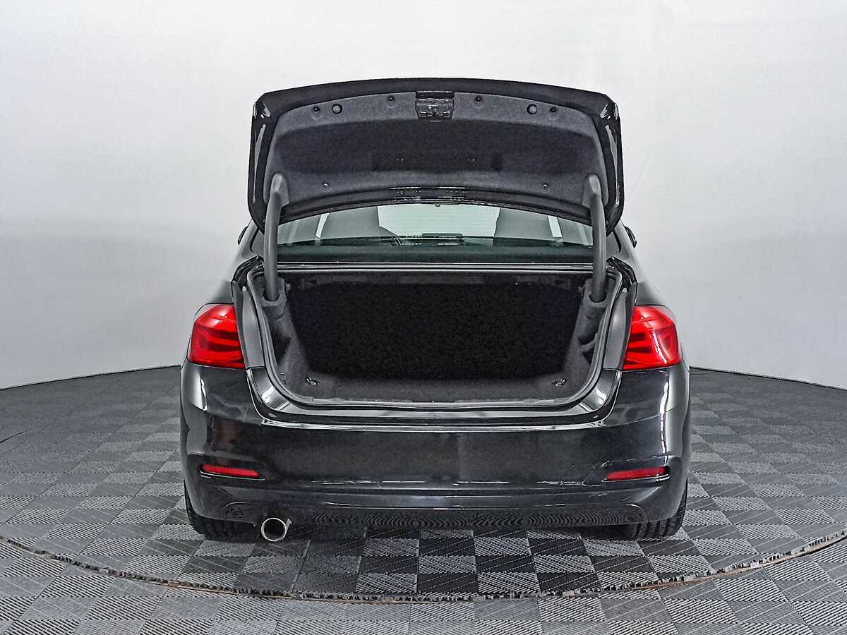 Б/У БМВ 3 серии 2018 года. Фото: #7