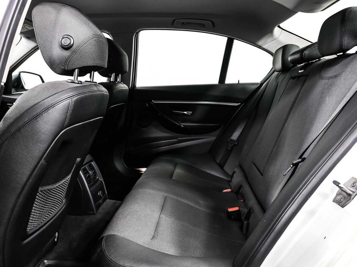 Б/У БМВ 3 серии 2016 года. Фото: #12