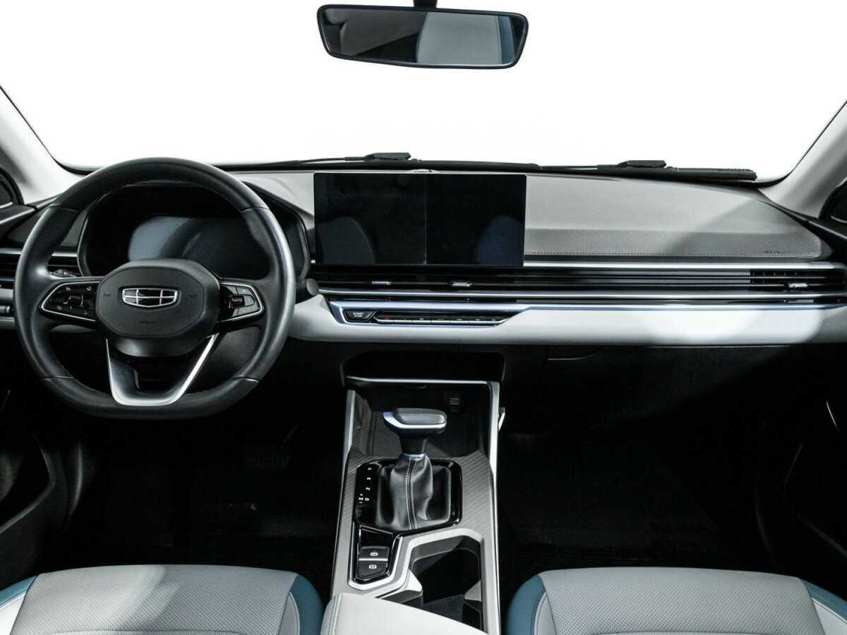 Б/У Джили Эмгранд 2023 года. Фото: #12