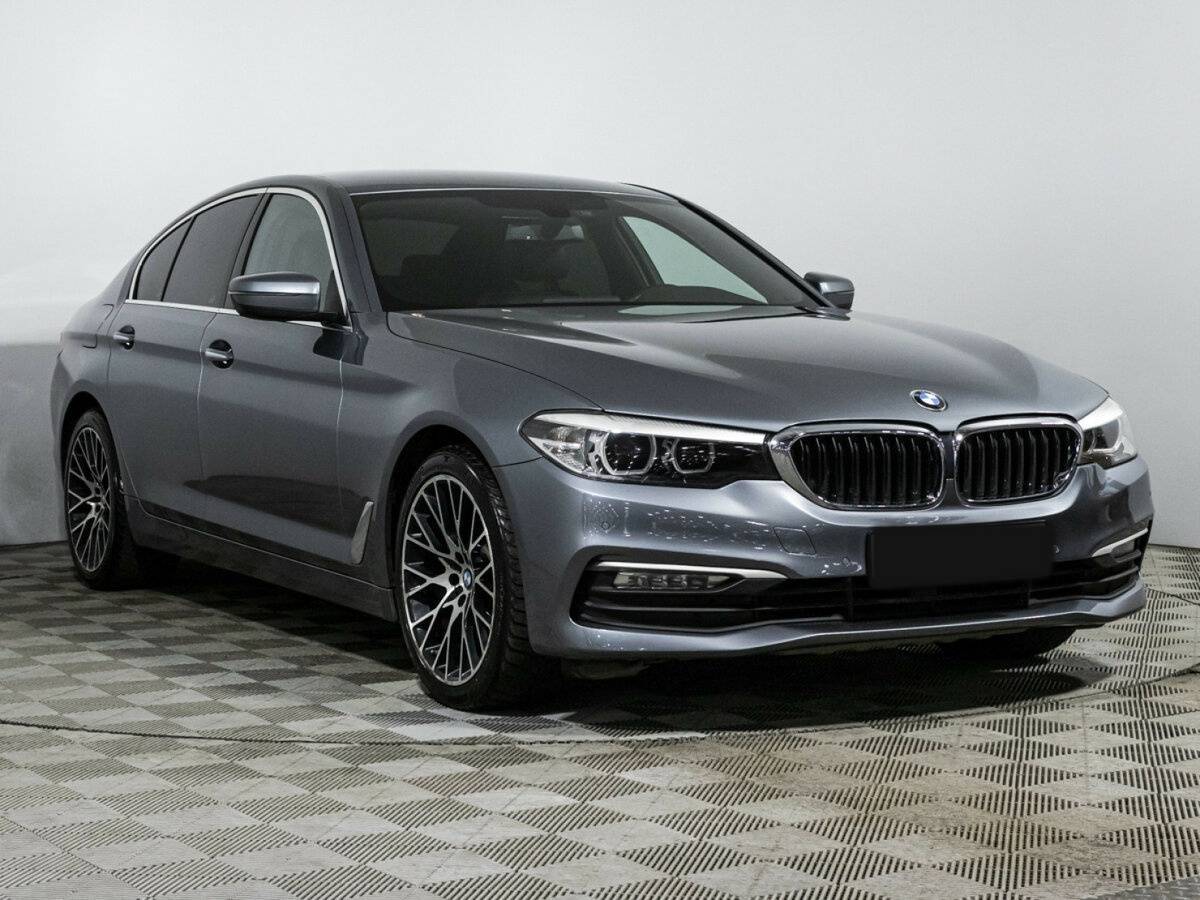 Б/У БМВ 5 серии 2017 года. Фото: #2