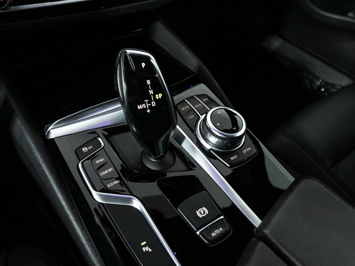 Б/У БМВ 5 серии 2017 года. Фото: #20