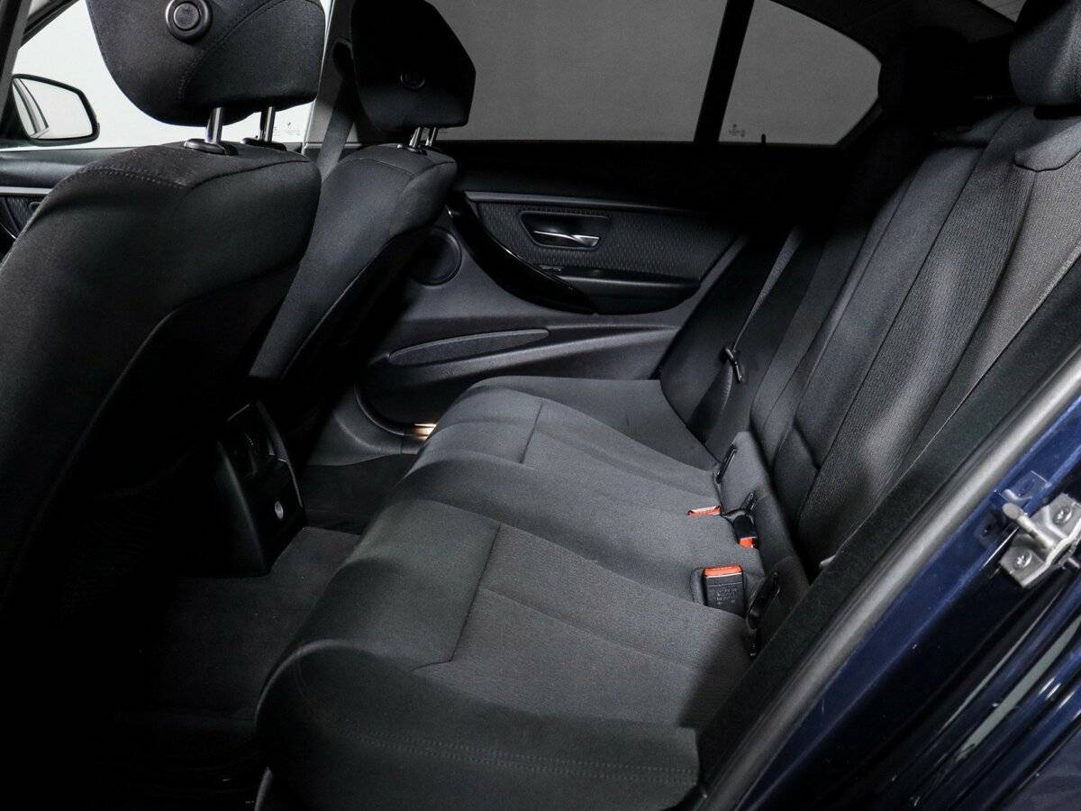 Б/У БМВ 3 серии 2016 года. Фото: #9