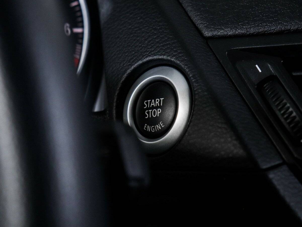 Б/У БМВ Икс1 2014 года. Фото: #16