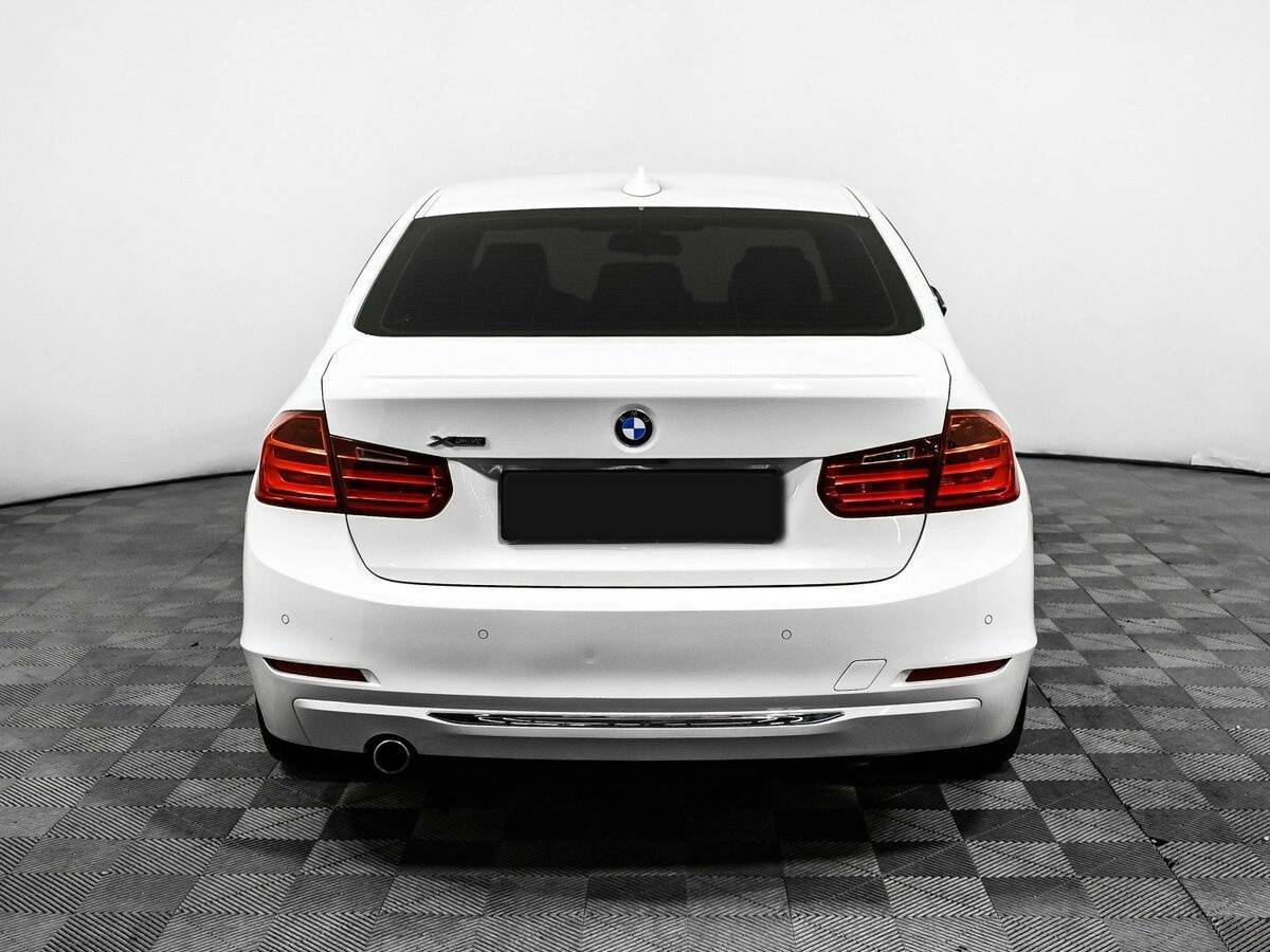 Б/У БМВ 3 серии 2013 года. Фото: #5