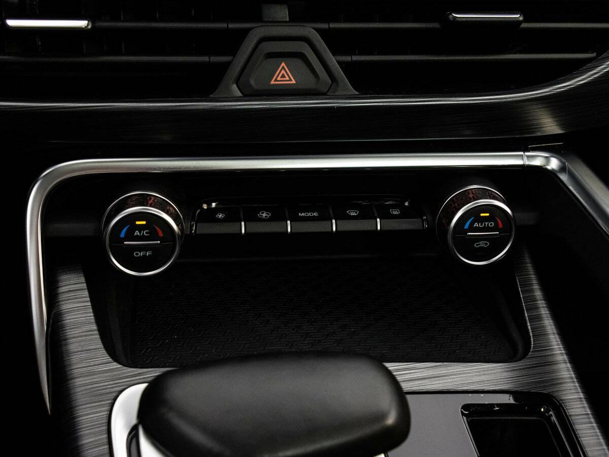 Б/У Джили Тугелла 2021 года. Фото: #10