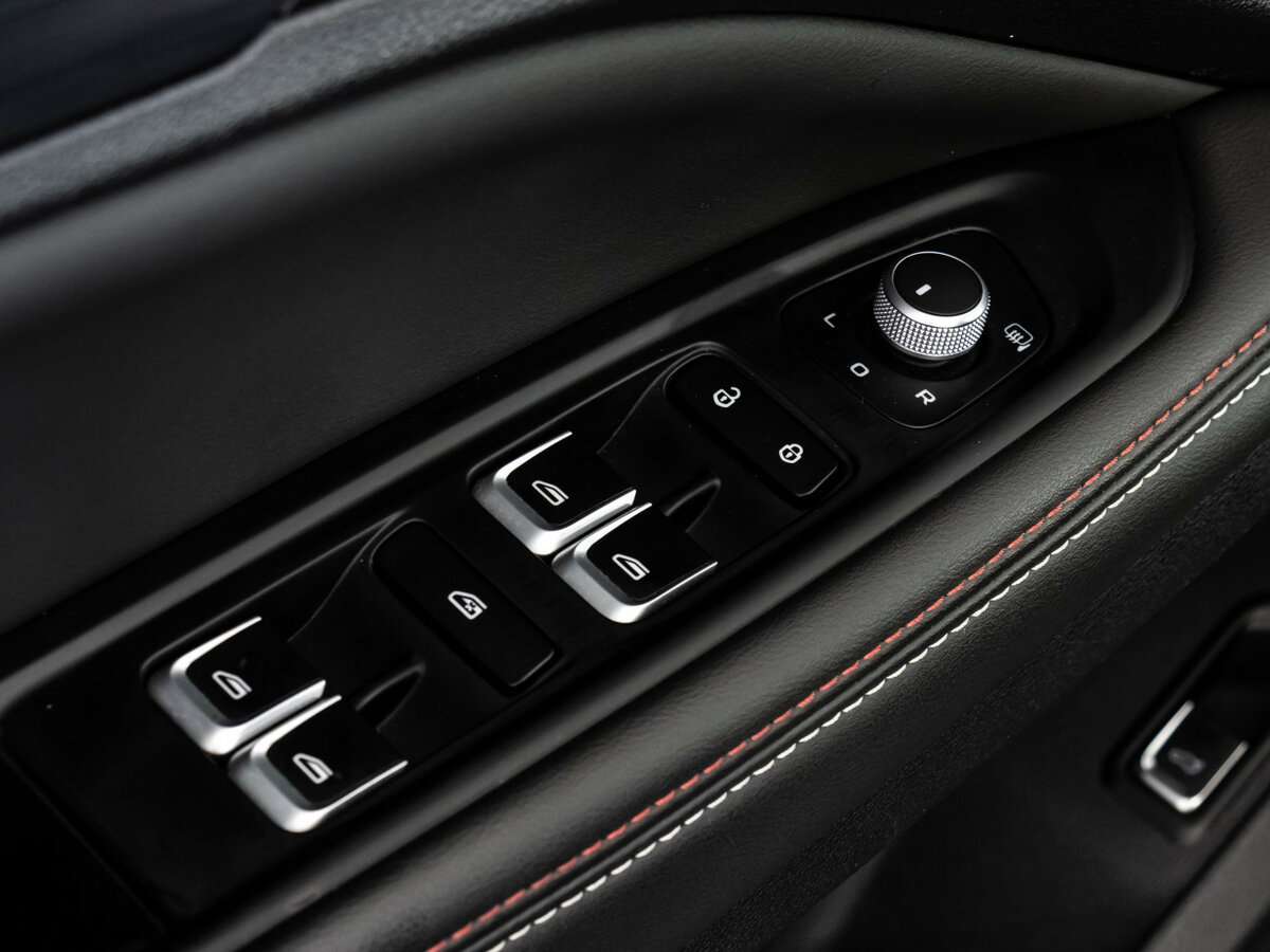 Б/У Джили Тугелла 2021 года. Фото: #13