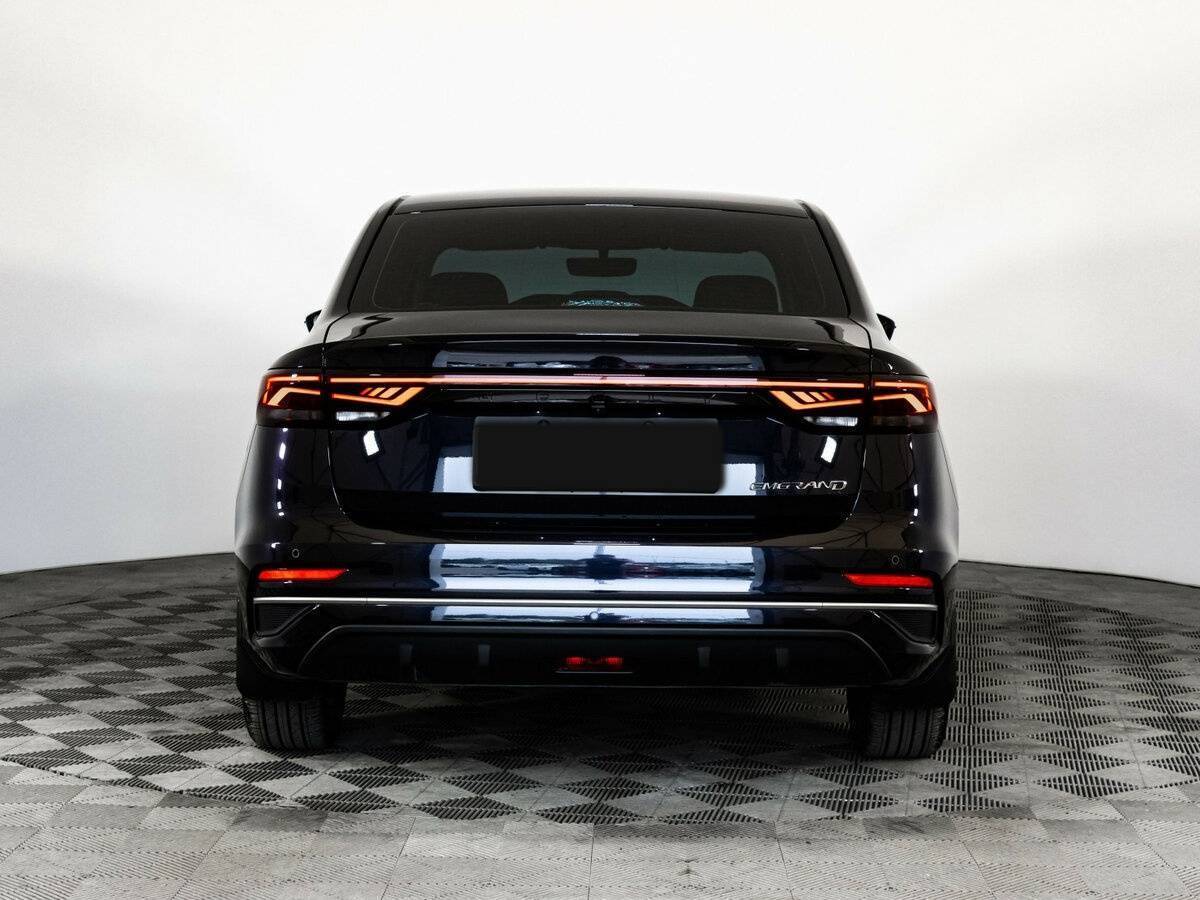 Б/У Джили Эмгранд 2023 года. Фото: #4