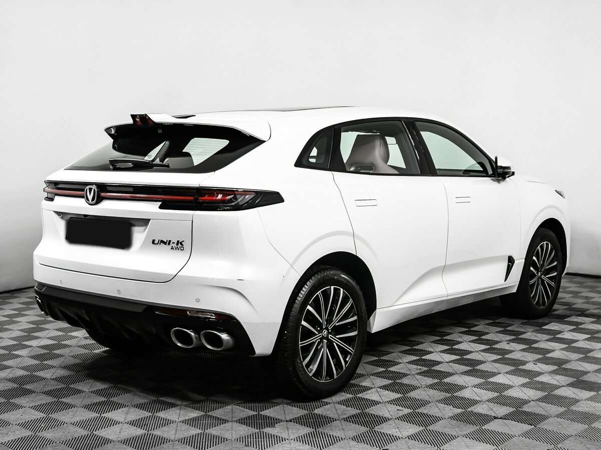 Б/У Чанган УНИ-К 2023 года. Фото: #4