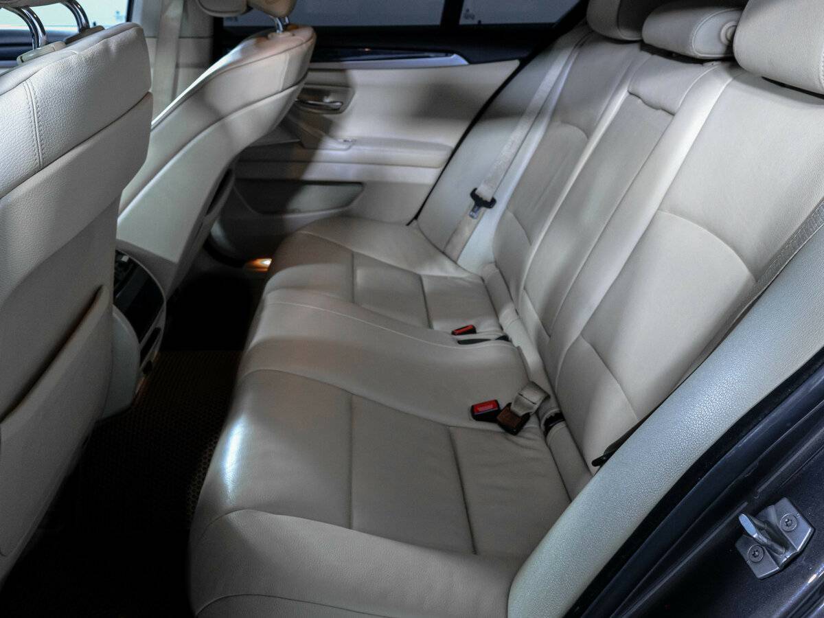 Б/У БМВ 5 серии 2012 года. Фото: #9