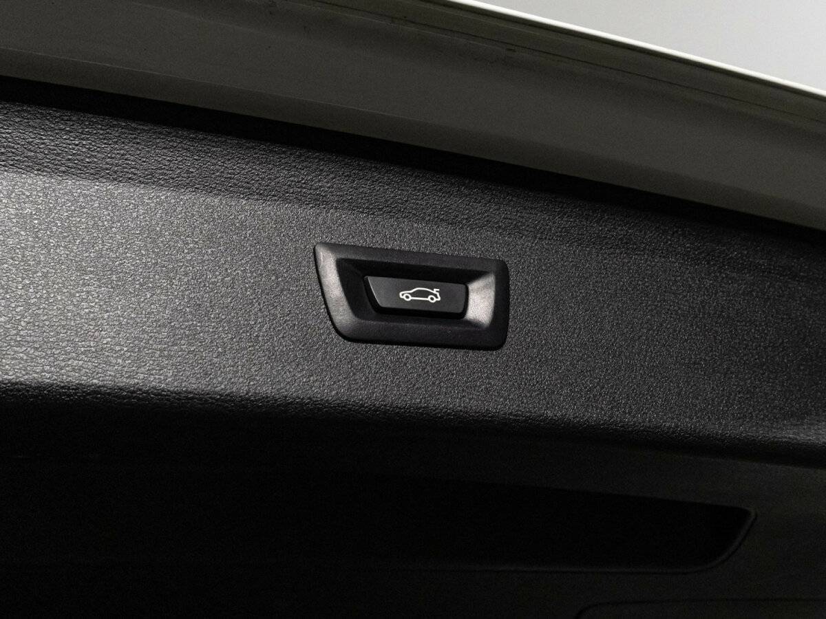 Б/У БМВ Икс1 2019 года. Фото: #15