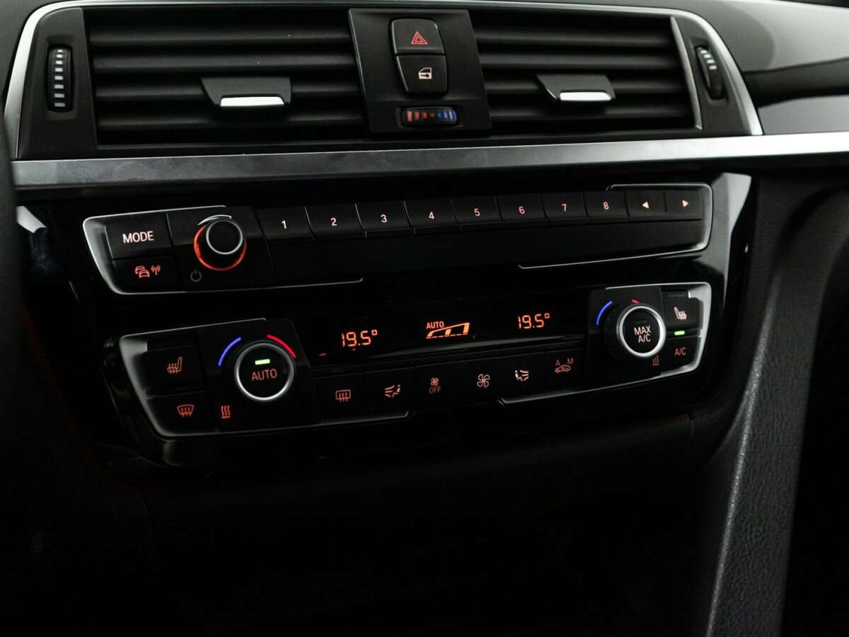 Б/У БМВ 3 серии 2017 года. Фото: #15