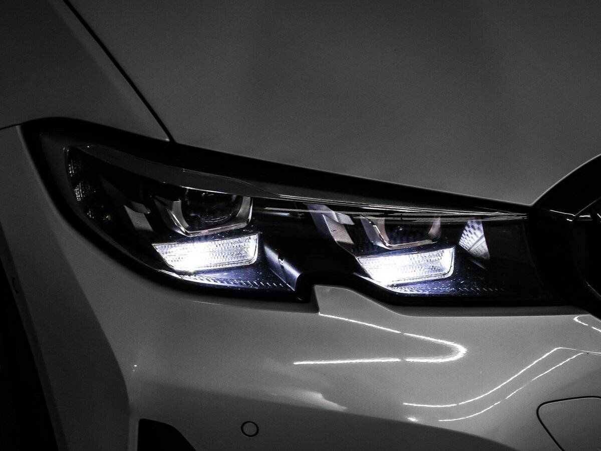 Б/У БМВ 3 серии 2019 года. Фото: #12