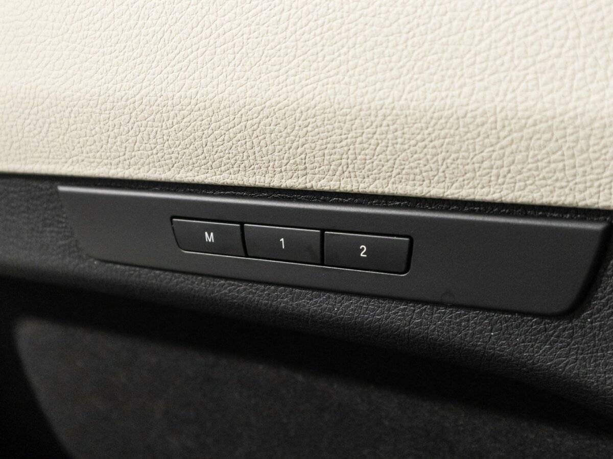 Б/У БМВ 5 серии 2014 года. Фото: #17