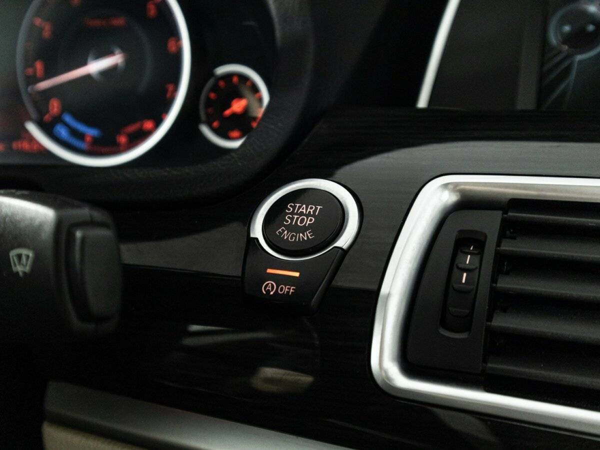 Б/У БМВ 5 серии 2014 года. Фото: #23