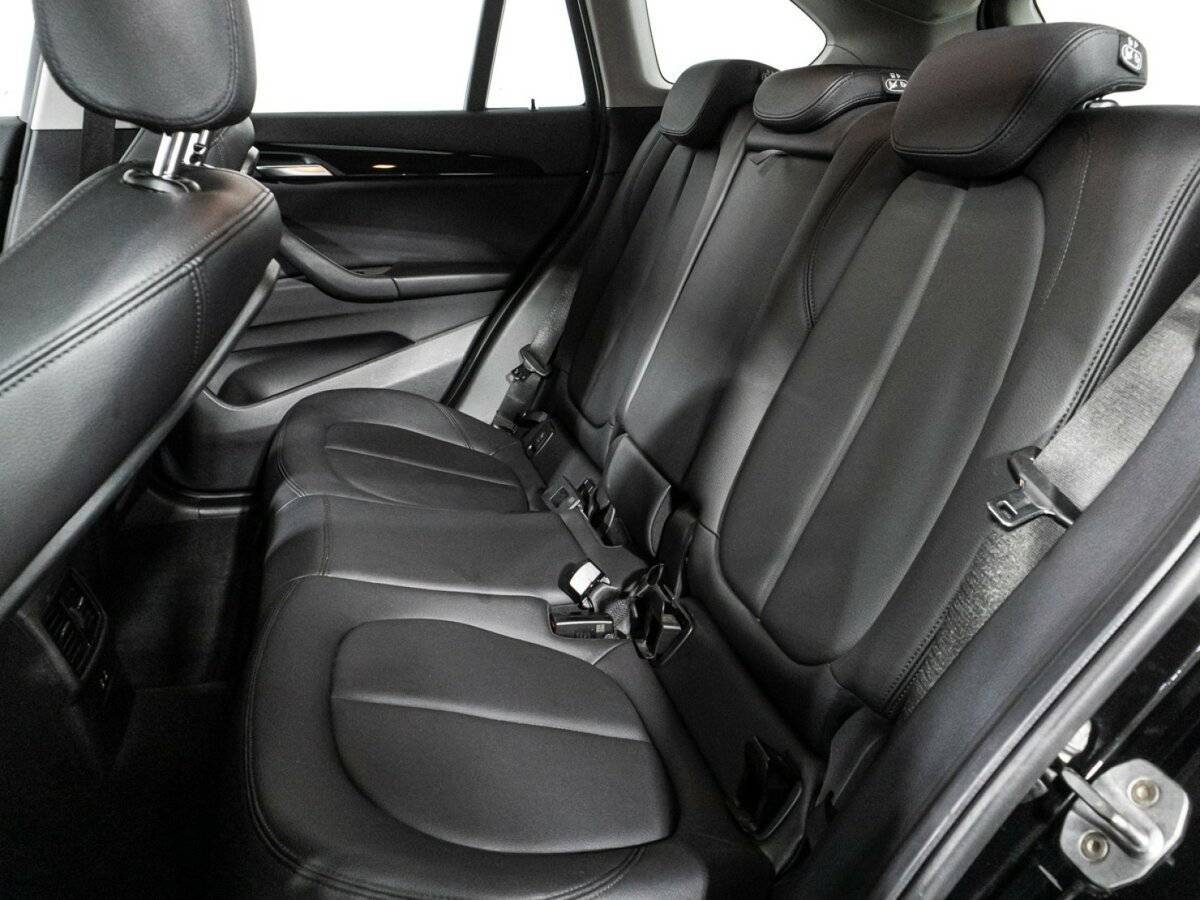 Б/У БМВ Икс1 2018 года. Фото: #9